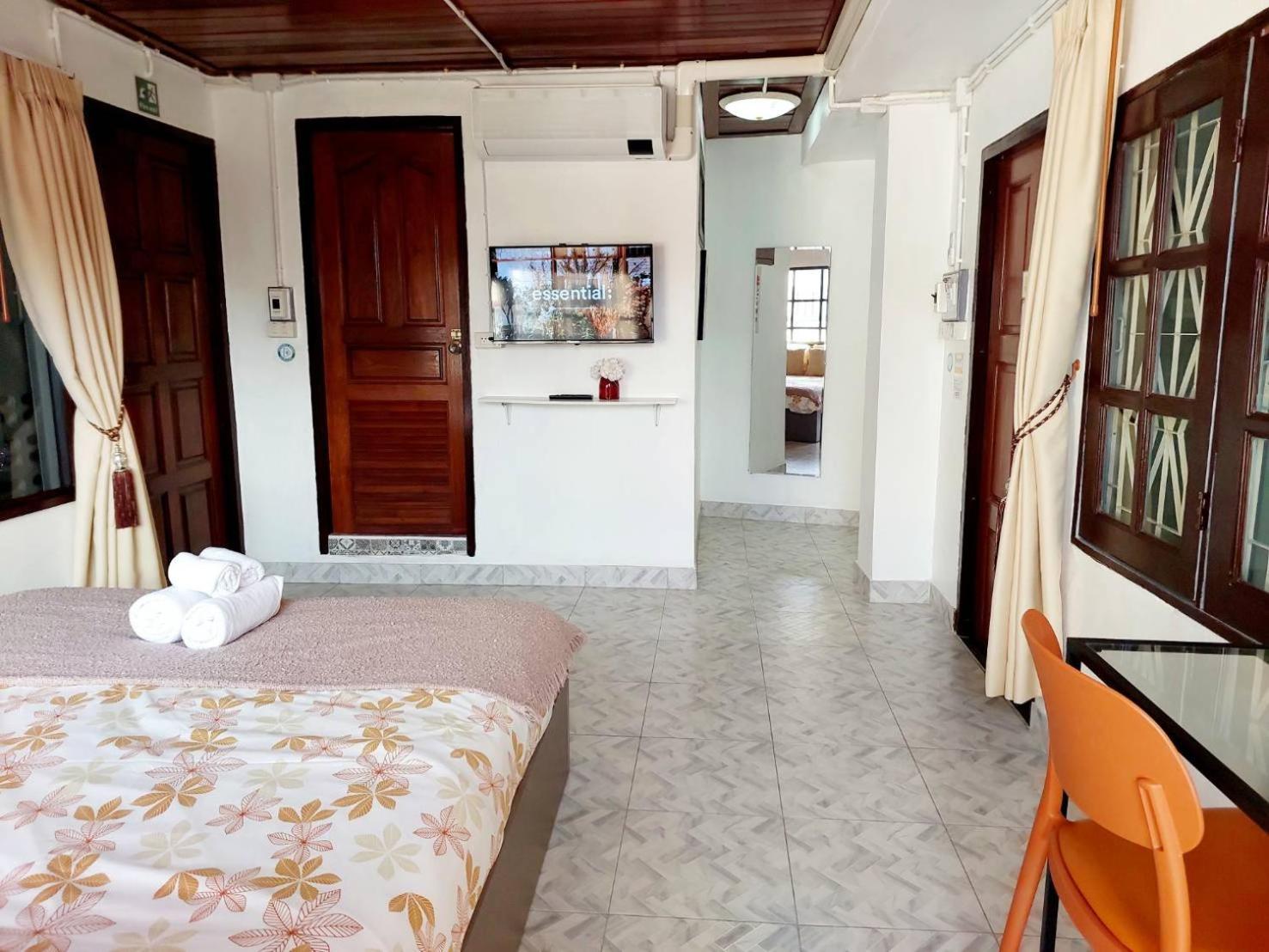 Hello Sunshine Hostel Phranakhonszi Ajutthaja Kültér fotó